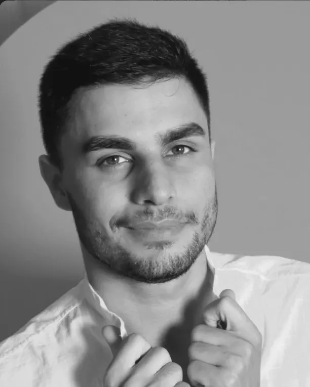 Retrato em preto e branco do Dr. Willian Alves